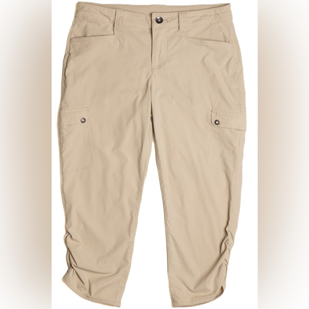 Eddie Bauer like new Travex capri pants